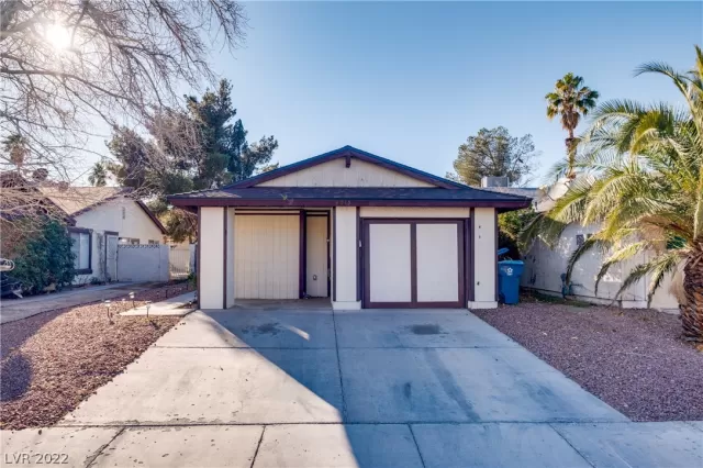 MLS: 2373951 Condo For Sale