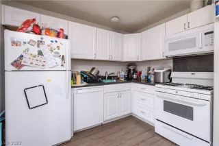 Photo #6: 2373951 Listing 