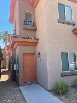 Photo #1: 2373957 Listing 