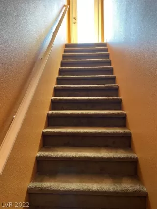 Photo #4: 2373990 Listing