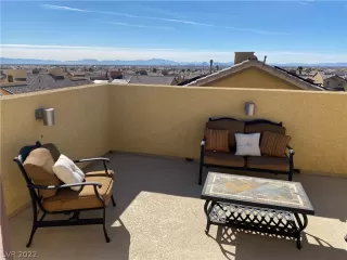 Photo #5: 2373990 Listing