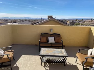 Photo #6: 2373990 Listing