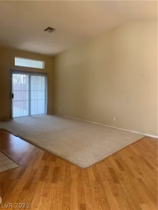 Photo #1: 2374020 Listing