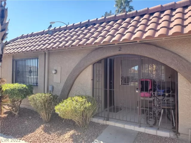 MLS: 2374056 Condo For Sale