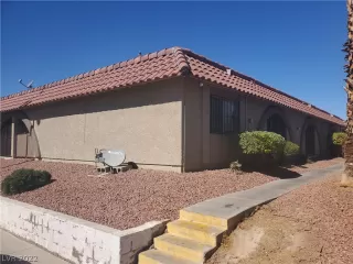 Photo #1: 2374056 Listing 