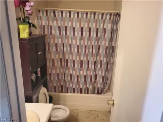 Photo #5: 2374056 Listing 