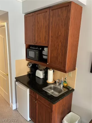 Photo #3: 2374099 Listing 