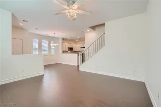 Photo #6: 2374108 Listing 