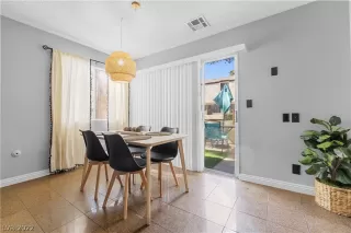 Photo #2: 2374138 Listing