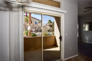 Photo #6: 2374153 Listing 