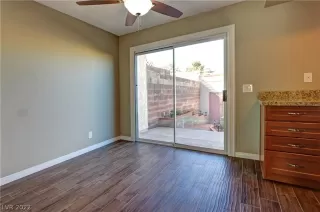 Photo #4: 2374170 Listing