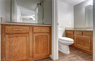 Photo #6: 2374170 Listing