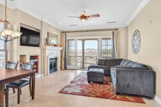 Photo #4: 2374219 Listing 