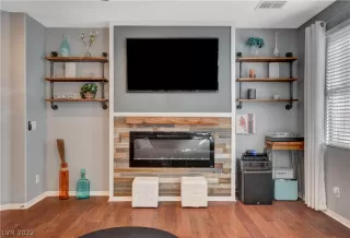 Photo #6: 2374225 Listing