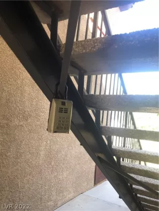 Photo #1: 2374244 Listing