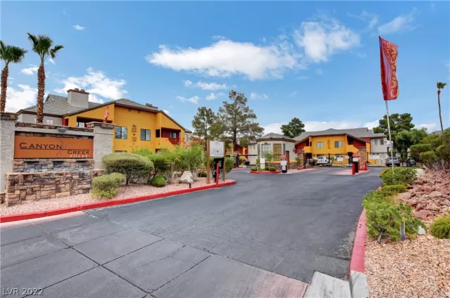 MLS: 2374266 Condo For Sale