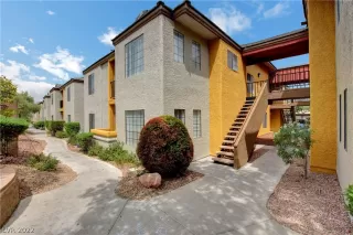 Photo #1: 2374266 Listing