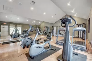 Photo #4: 2374266 Listing