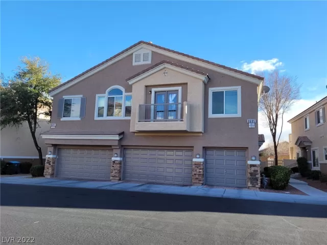 MLS: 2374279 Condo For Sale