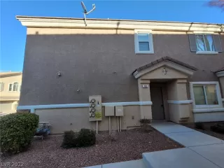 Photo #2: 2374279 Listing