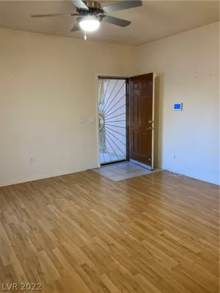 Photo #1: 2374297 Listing