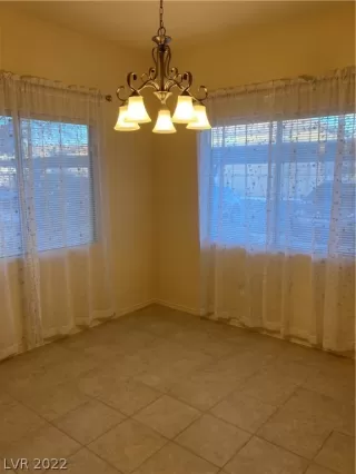 Photo #3: 2374297 Listing