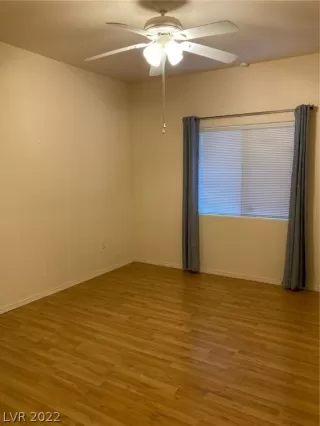 Photo #4: 2374297 Listing