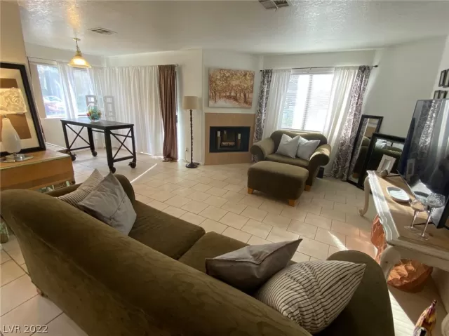 MLS: 2374301 Condo For Sale