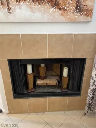 Photo #3: 2374301 Listing 