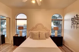 Photo #1: 2374328 Listing