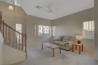 Photo #2: 2374356 Listing