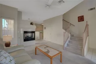 Photo #4: 2374356 Listing