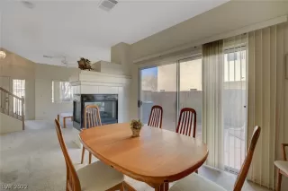 Photo #6: 2374356 Listing