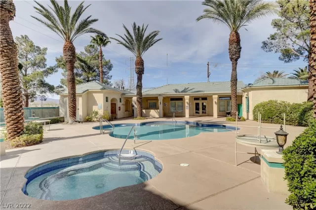 MLS: 2374358 Condo For Sale