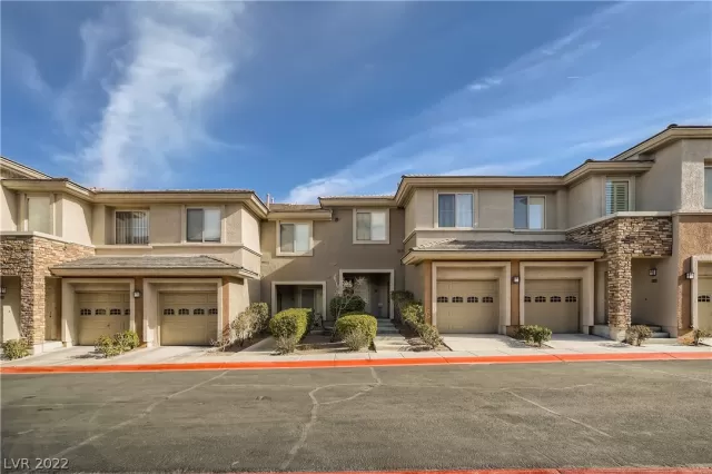 MLS: 2374365 Condo For Sale