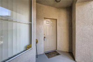 Photo #1: 2374365 Listing 