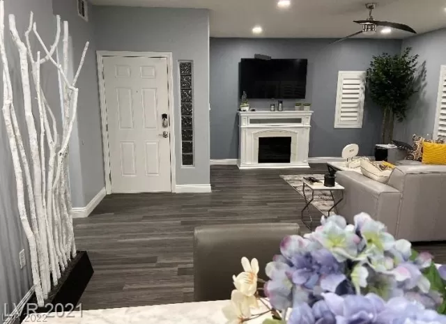 MLS: 2374373 Condo For Sale