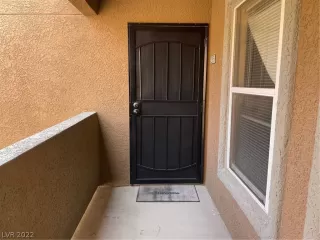 Photo #2: 2374389 Listing