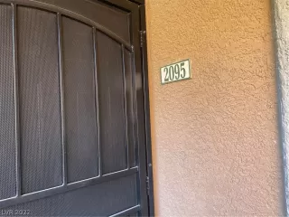 Photo #3: 2374389 Listing