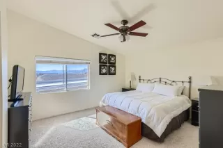 Photo #6: 2374393 Listing 