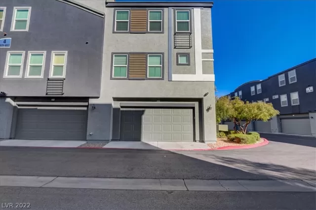 MLS: 2374409 Condo For Sale