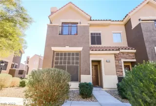 Photo #3: 2374425 Listing