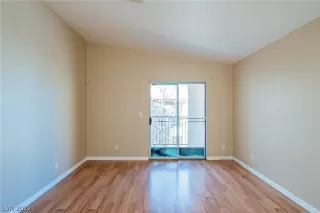 Photo #2: 2374488 Listing 