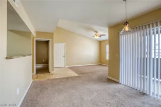 Photo #5: 2374527 Listing