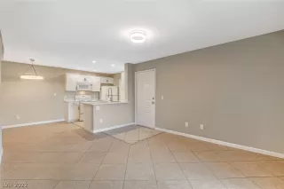 Photo #1: 2374528 Listing