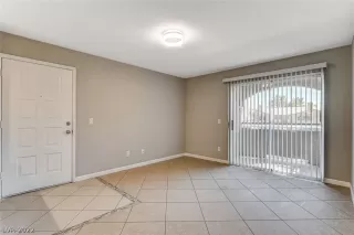 Photo #2: 2374528 Listing