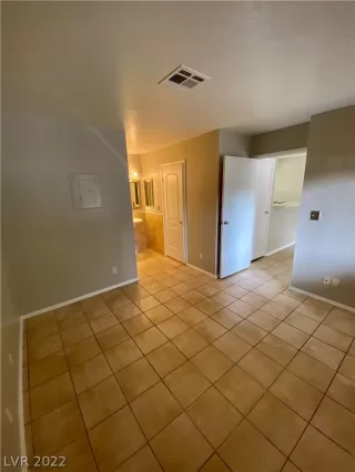 Photo #6: 2374559 Listing 