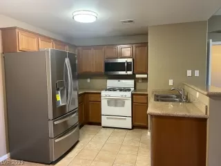 Photo #4: 2374560 Listing 