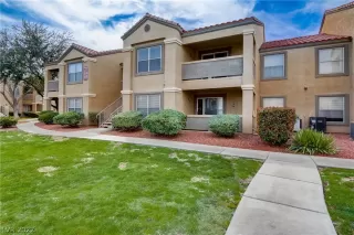 Photo #2: 2374564 Listing