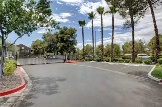 Photo #1: 2374574 Listing 